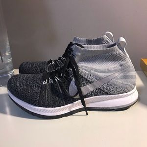 Nike Zoom Flyknit Sneakers